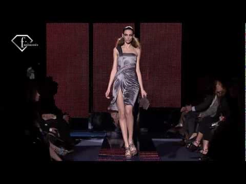 fashiontv | FTV.com - Milan F/W 09-10 -Versace
