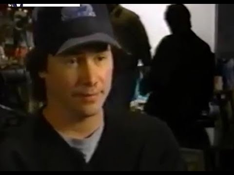 2000 Keanu Reeves / The Replacements / behind the scenes