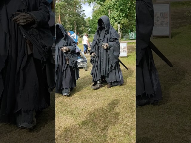 Vídeo relacionado con Funidelia Disfraz Oficial de Nazgul - El Señor de los Anillos para hombre, Incluye túnica con capucha, Talla XL - Traje para adultos para fiestas, Carnaval y Halloween