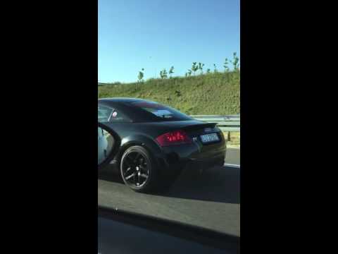Bmw M3 E92 vs Audi TT 1.8t