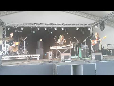 05 WOMAD 2019 - Vula Viel