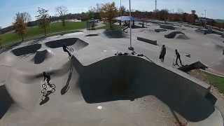 preview picture of video 'Dueling BMX in the Bowl. Florence Skate Park. Phantom 2 Vision Plus'