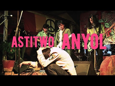Harip Tatwo - Astitwo Anyol (Live at The Secret Garden by Phatkath , Thamel)