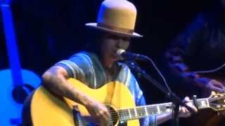 Acoustic 4 A Cure Linda Perry 4 Non Blondes What&#39;s Up  2015