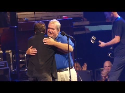 Pearl Jam: Smile [HD] 2013-10-16 - Worcester, MA