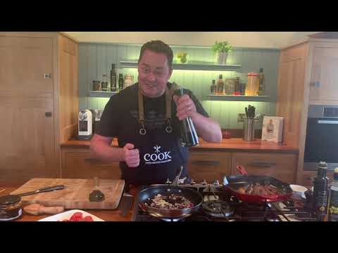 Sticky chicken kebabs