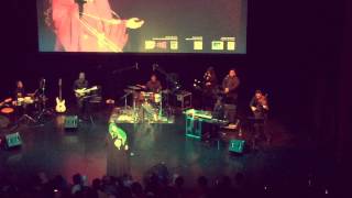 Download lagu Syurga Di Talapak Kaki Ibu mp3