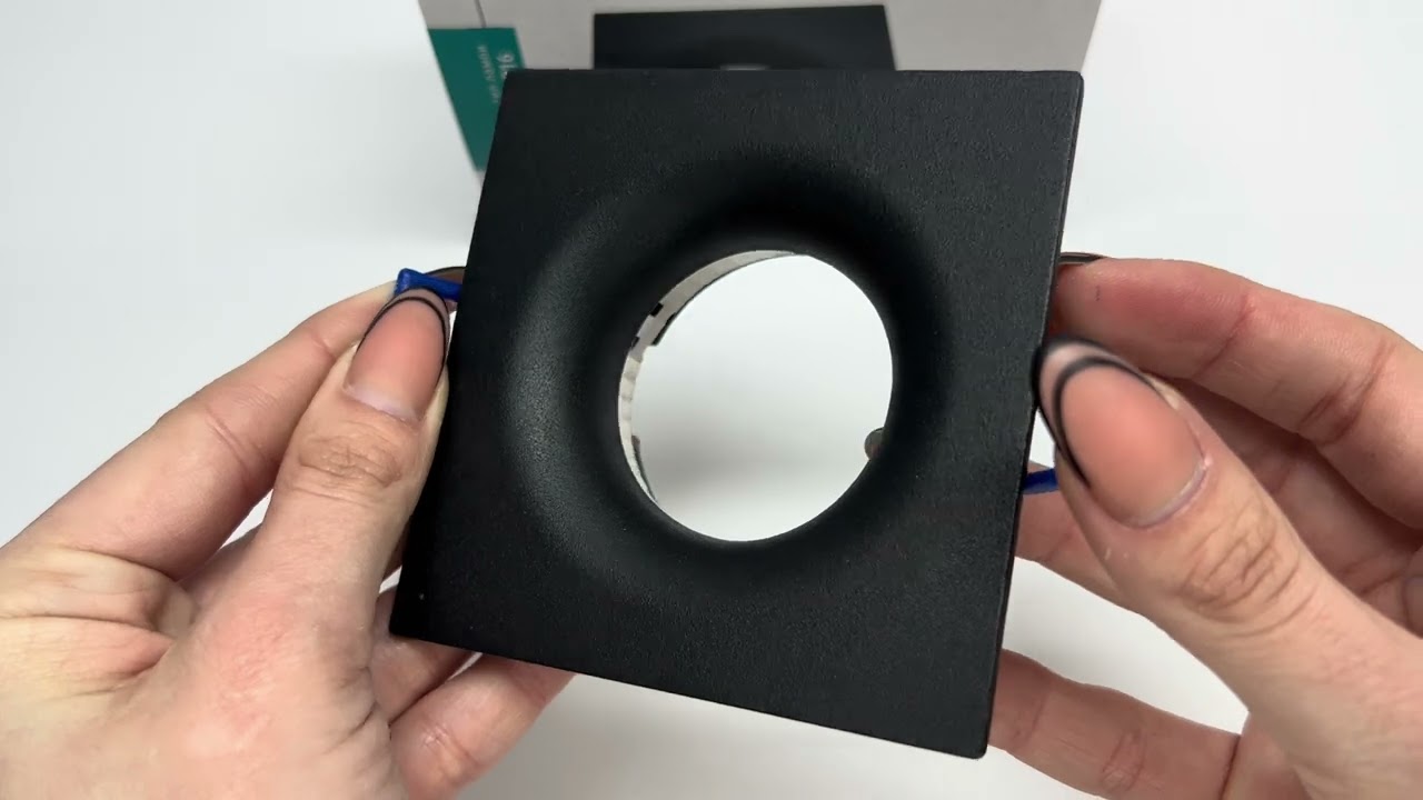 Врізний точковий світильник FERON DL8330 чорний 01816