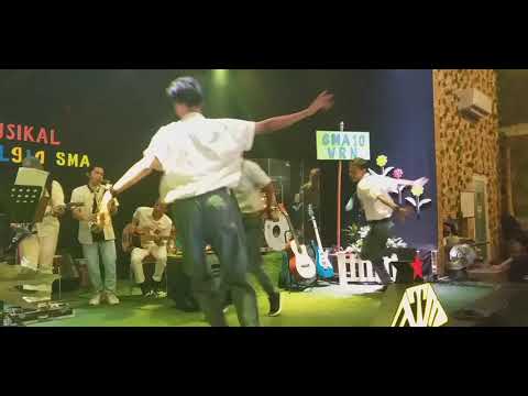 PARAMITHA RUSADY Feat JCL DANCER'S - ANAK SEKOLAH /Cipt.Oddie Agam & Chrisye