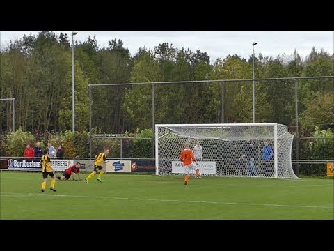Jordi Lammertink scoort 1 - 2 (DVV 1 - vv Terborg, 08-10-2017)
