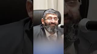 כשהרב נפל באמונה  - הרב אייל עמרמי (הרב אייל עמרמי) - התמונה מוצגת ישירות מתוך אתר האינטרנט יוטיוב. זכויות היוצרים בתמונה שייכות ליוצרה. קישור קרדיט למקור התוכן נמצא בתוך דף הסרטון