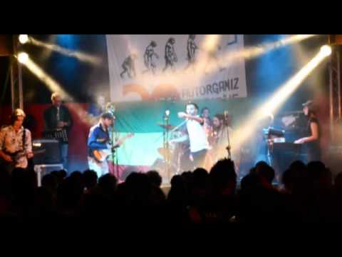 The Roots Defenders Band and Paco Ten - Roots Radics - Corruption - Live