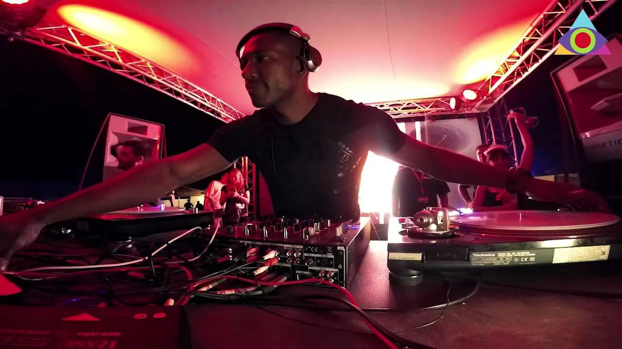 DJ Murphy vs A.Professor - Live @ 4every1 Festival 2015
