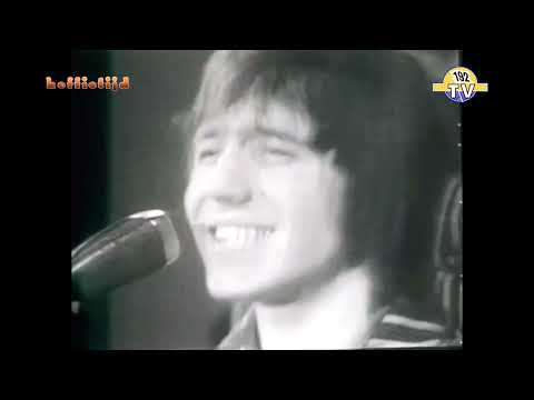 NEW * Friday On My Mind - The Easybeats {Stereo} 1967