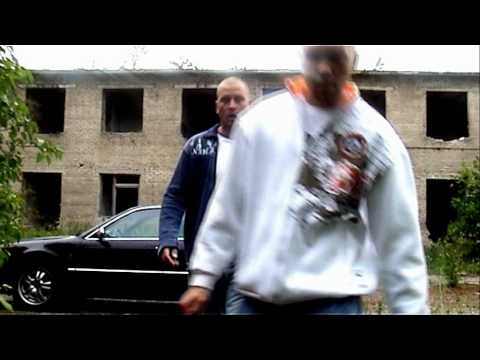 Zaratzos Familya - Varjatud Minutid