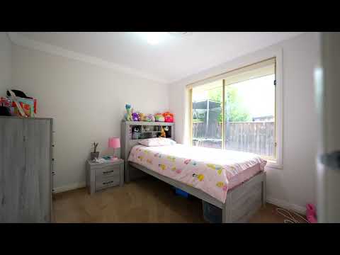 11 Piper Way, Minto, NSW 2566, 4 ห้องนอน, 2 ห้องน้ำ, House