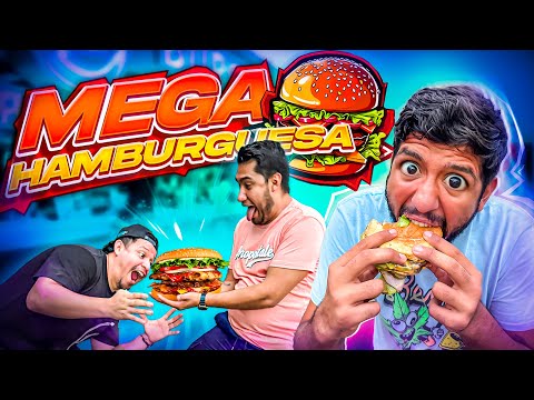 HICIMOS UNA MEGA HAMBURGUESA CON TODOS LOS INGREDIENTES DE BURGUER KING 🍔👑