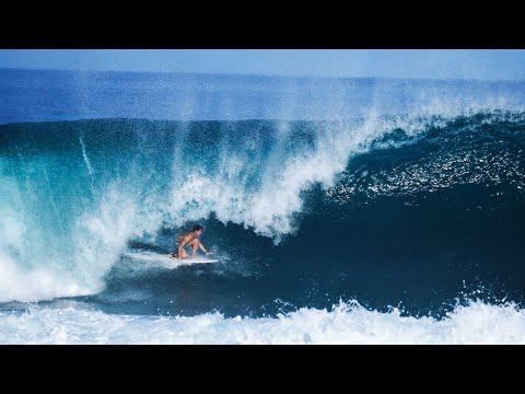 Griffin Colapinto at Pipeline, November 25, 2018