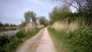 preview picture of video 'Kennet & Avon Canal Thatcham by Bike'
