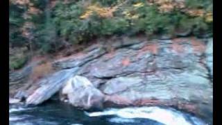 preview picture of video 'Linville Falls, NC - Upper Falls Overlook'