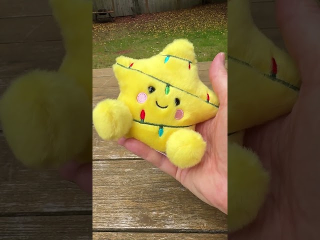 Vídeo relacionado con AURORA, Palm Pisces Star 33622-Peluche (12,7 cm), Color Amarillo (33622)