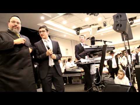 Simchas Beis Hashoeva   Avremi Roth & Yehuda Ringer