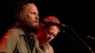 Hiss Golden Messenger - Latter Rain Done Fell On Me (Live on eTown)