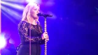 Kelly Clarkson - I Never Loved a Man (Aretha Franklin cover) (Live in Toronto, August 29, 2013)