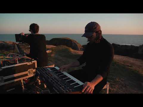 ATOEM - Alyve (Live Session)