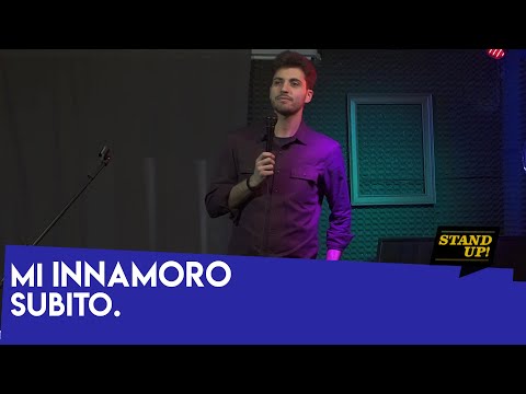 "Mi innamoro subito" - Vincenzo Comunale | Live #standupcomedy