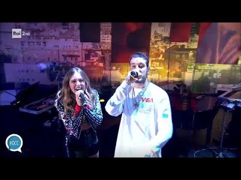Fred De Palma e Ana Mena cantano 'D'estate non vale' - Quelli che il calcio 07/10/2018