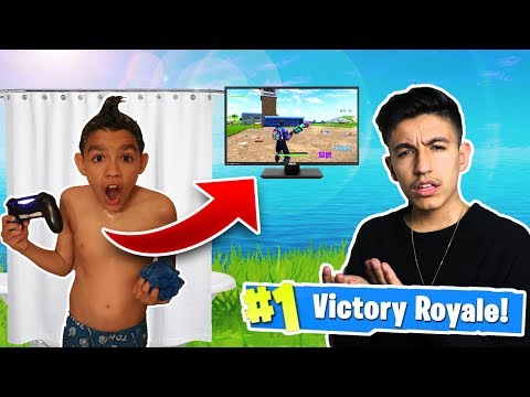 10 Year Old Little Brother Wins A Game Of Fortnite While Taking A Shower! (Victory Royale) 