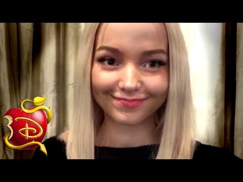 Dove Cameron Spills Descendants Secret?! 😲 | Descendants