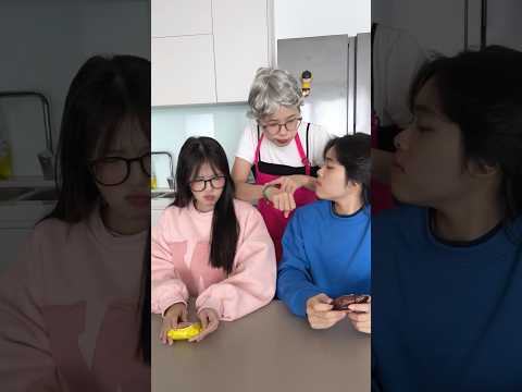 MMS - Em gái không nghe lời mẹ || Little sister doesn’t obey mom #shorts #siblings
