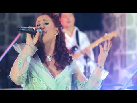 Aneta Nakovska i grupa Cardak - Kamen da bese