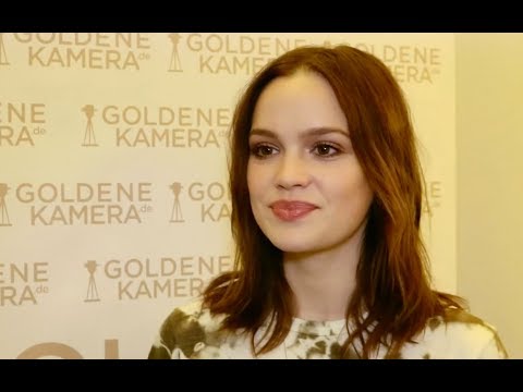 GOLDENE KAMERA 2018: Jury-Mitglied Emilia Schüle im Interview