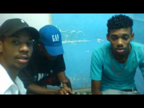 los ideales cosinando en casa de dj gomila