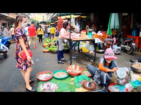 Orussey Market Tour 2022, Morning Lively Market Scene in Phnom Penh, Cambodian Street Food