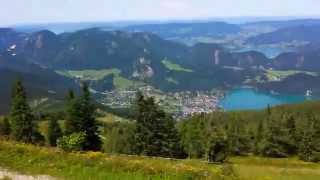 preview picture of video 'Panoramic view of the Schafberg and 7 Lakes from the top of St. Gilgen's Hausberg, Austria'