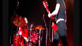 The White Stripes - Astro, Jack The Ripper. Live Leeds Festival 2002