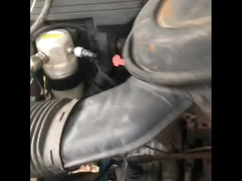 How to Change Air Cleaner on Chevy 350