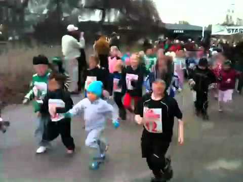 Edvin springer Kumla stadslopp 2011