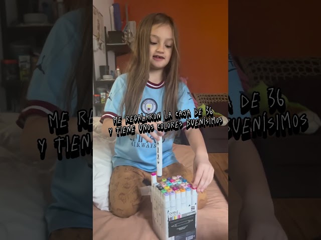 Vídeo relacionado con HooJtny Madrid Lámpara 3D, 16 Colores Touch y Mando a Distancia, USB o Pilas, Regalo para Niños y Fans del Fútbol madrid