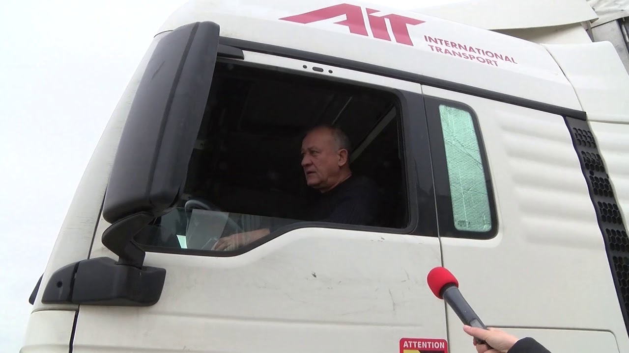 Пътят към митницата в Свиленград е в окаяно състояние