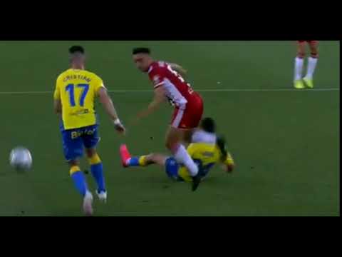 Gol mal anulado en el  UD Almeria 0 UD Las Palmas 1 por falta | GOL | 2019-2020| @LaLiga SmartBank ​