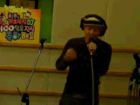 120223 Sukira - Brian singing《사랑하다 끝났어》