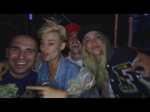 Tomorrowland 2013 Warm Up Mix PART II Avicii, Calvin Harris, Deadmau5, Dimitri Vegas & Like Mike