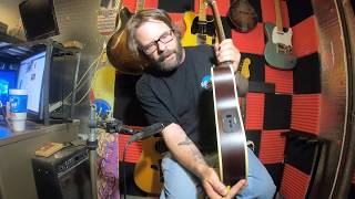 Video thumbnail for Yamaha APXT2 3/4 size guitar review by Samuel Keeley