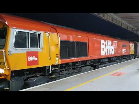 GBRf 66783 Biffa "Flying Dustman" Departing Doncaster
