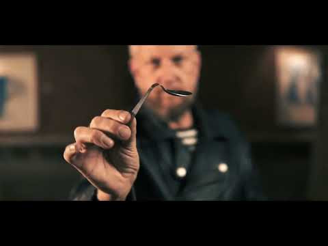 I Am Russell Fox video.